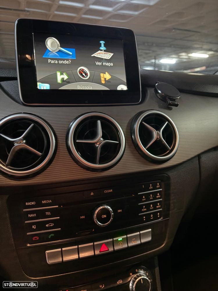 Mercedes-Benz B 180 d Urban - 11