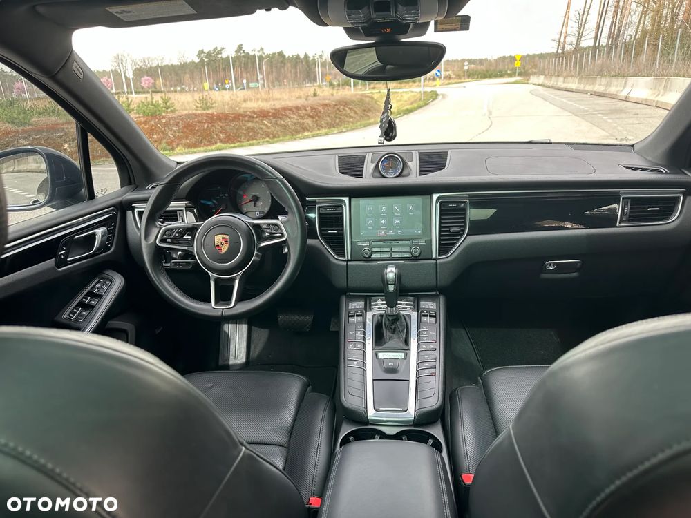 Porsche Macan S - 11