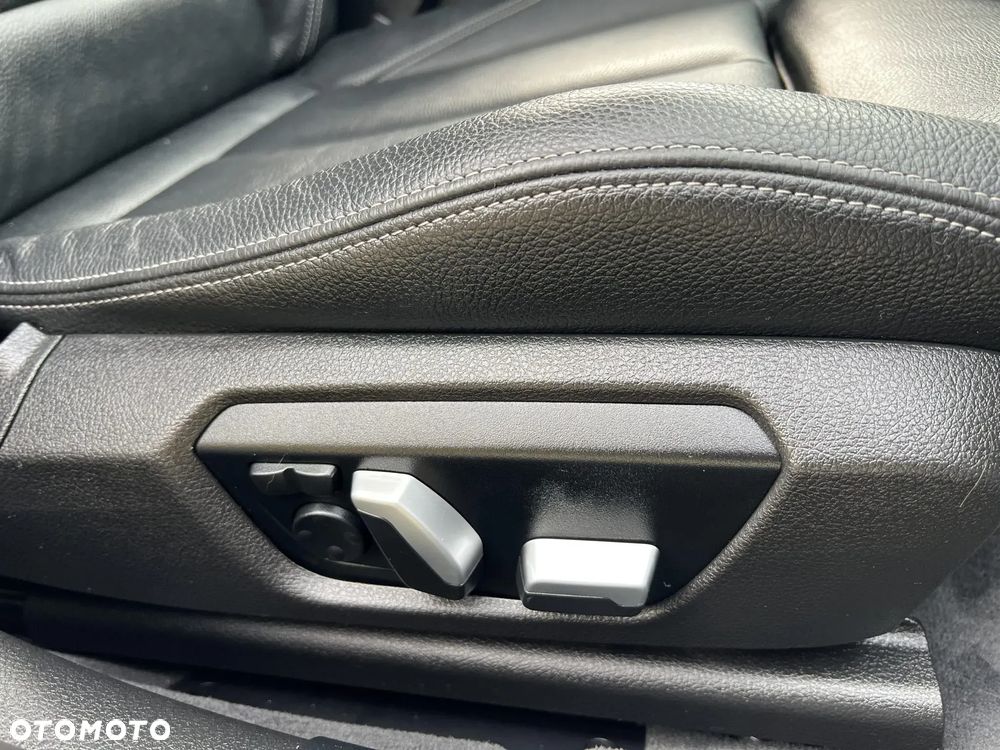 BMW Seria 3 - 18