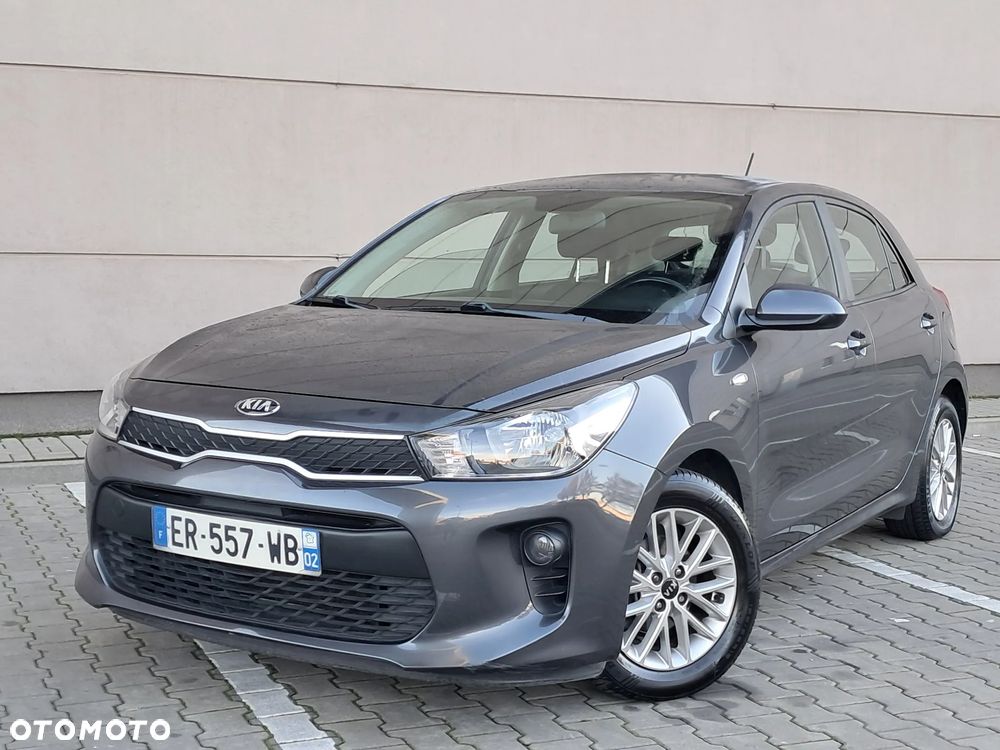 Kia Rio 1.2 Dream Team Edition - 11