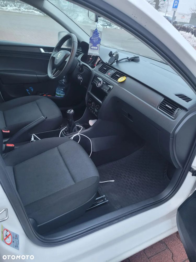 Skoda RAPID 1.0 TSI Drive - 6