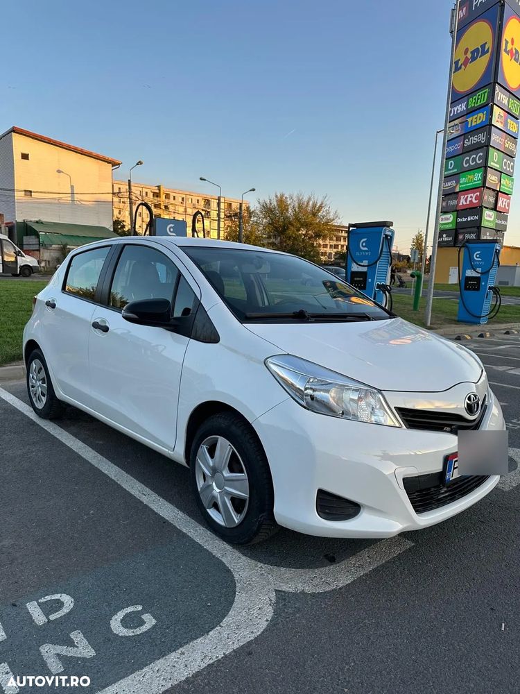 Toyota Yaris - 2
