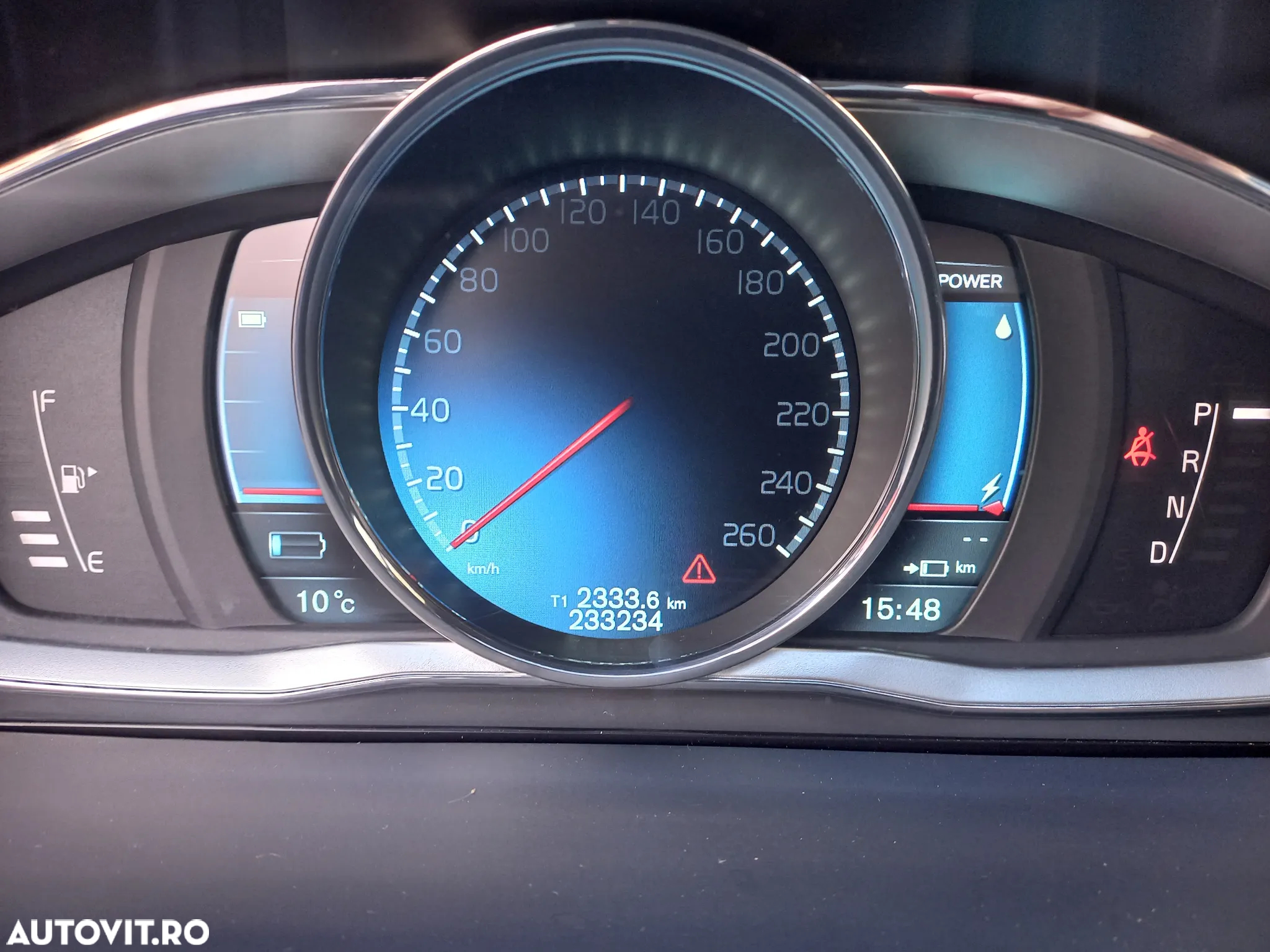 Volvo V60 D6 Plug-In-Hybrid AWD Geartronic Momentum - 16