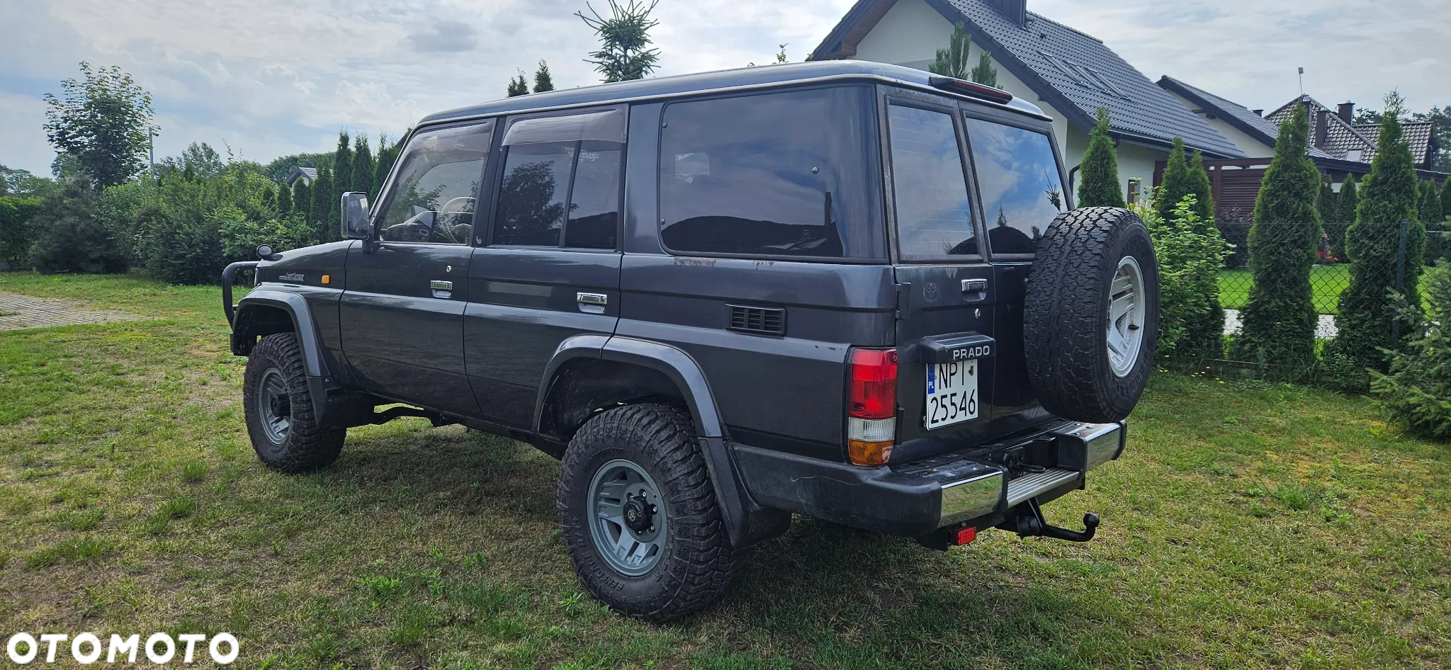 Toyota Land Cruiser - 4