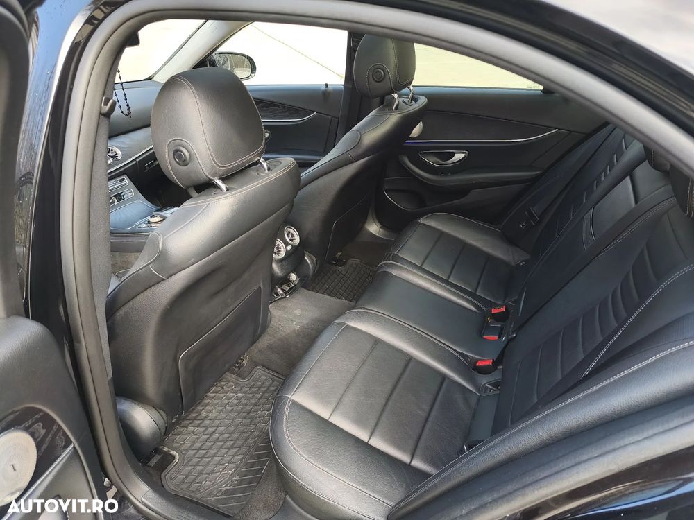 Mercedes-Benz E - 17