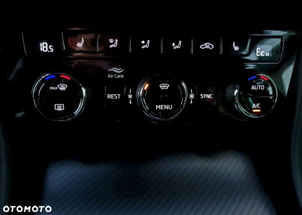 Skoda Superb 1.4 TSI Plug-In Hybrid Sportline DSG - 21