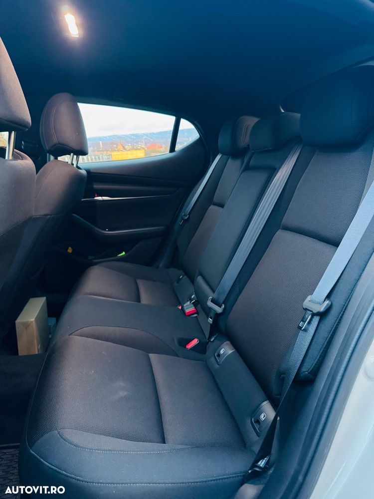 Mazda 3 e-Skyactiv G122 MHEV Plus - 8