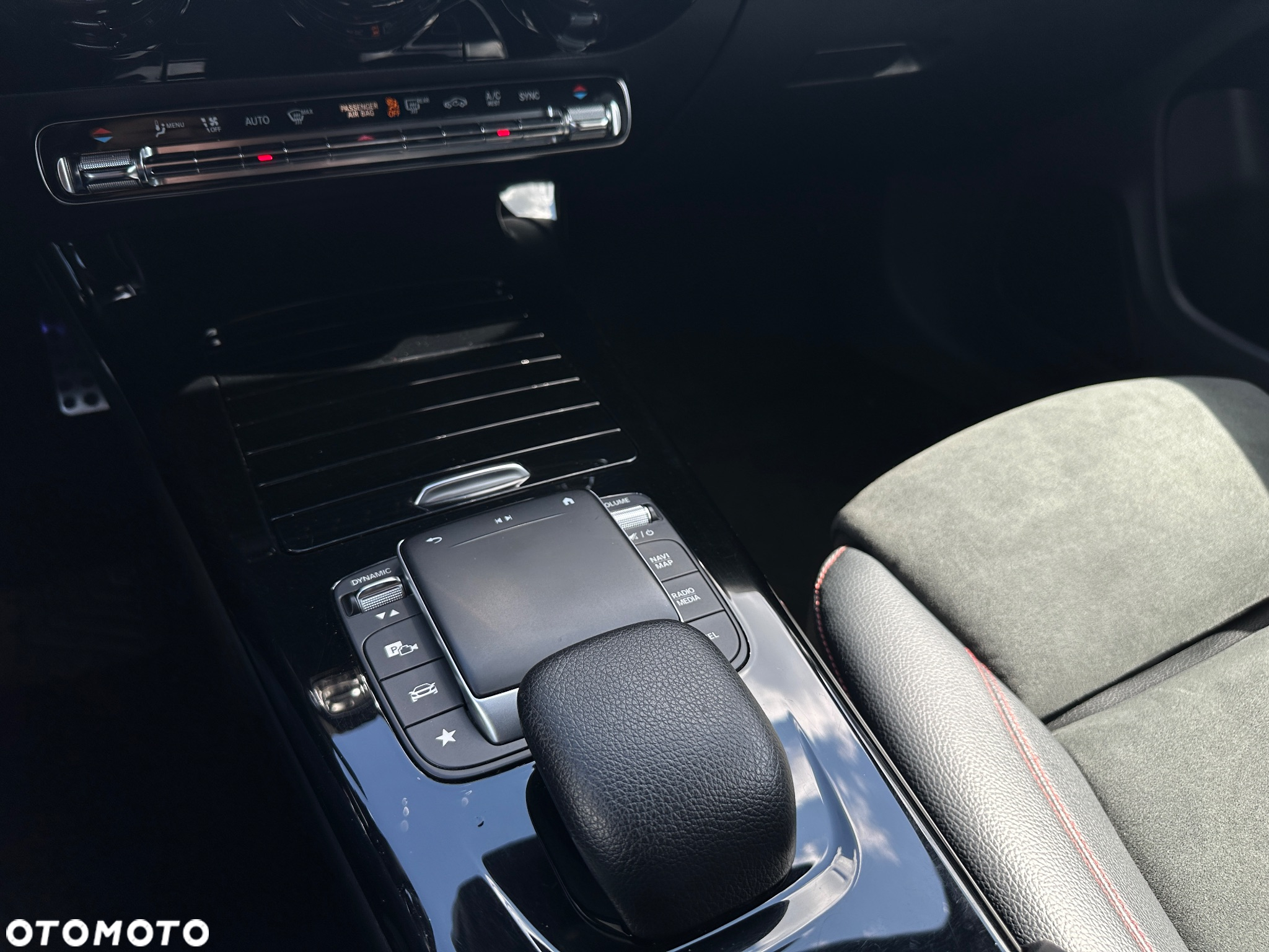 Mercedes-Benz CLA 180 d 7G-DCT AMG Line - 21