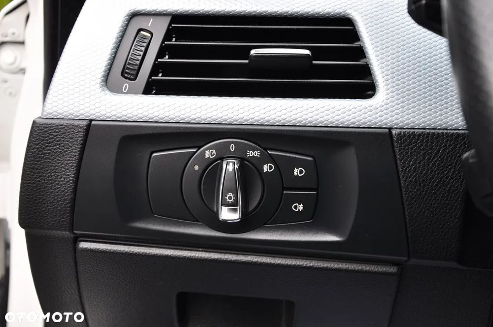 BMW Seria 3 320d - 37