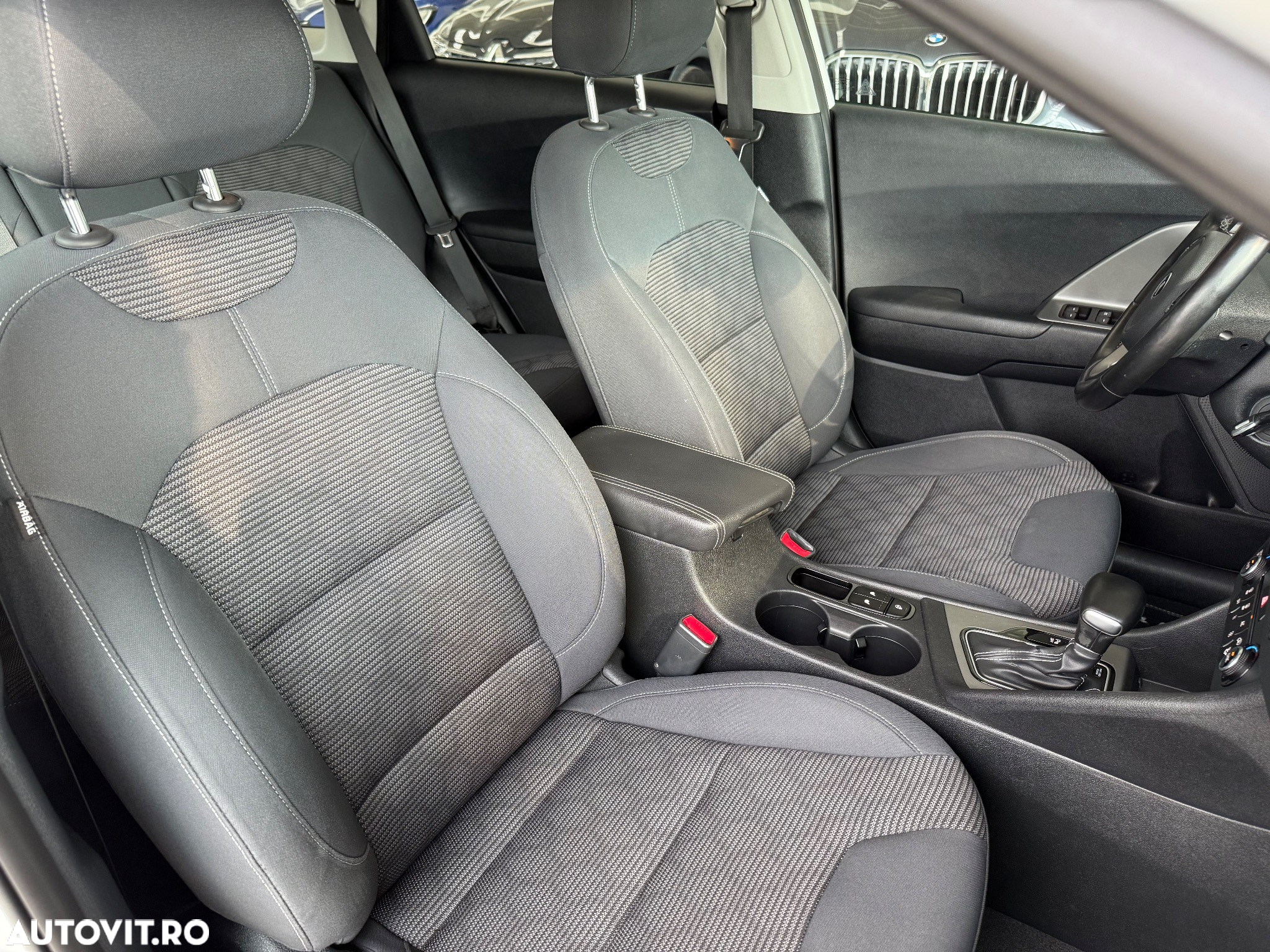 Kia Niro 1.6 GDI HEV 2WD OPF Aut. Spirit - 18