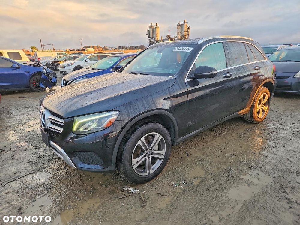 Mercedes-Benz GLC - 1