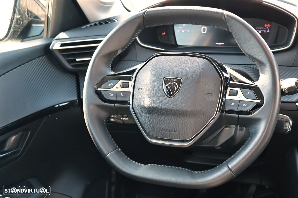 Peugeot 208 1.2 PureTech Allure - 8