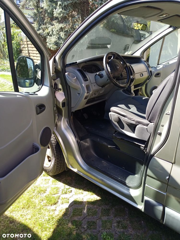 Renault Trafic - 11