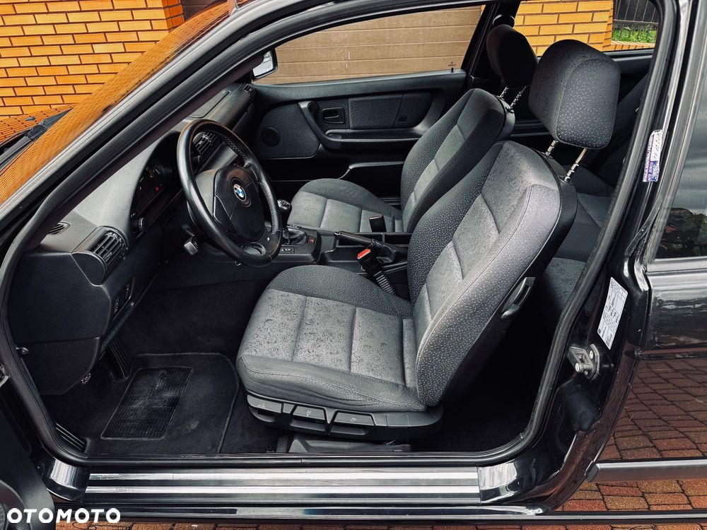 BMW Seria 3 316i - 15