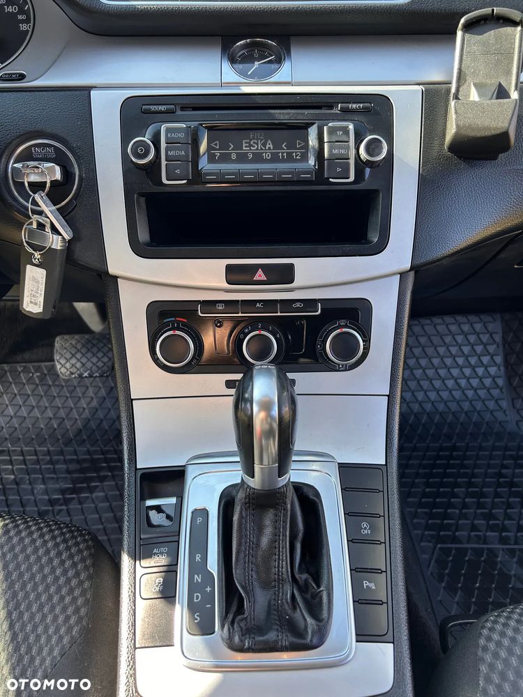 Volkswagen Passat Variant - 14