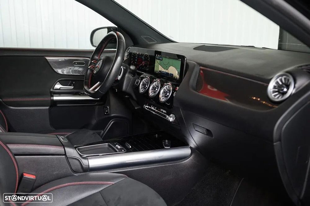 Mercedes-Benz GLA 200 AMG Line - 22