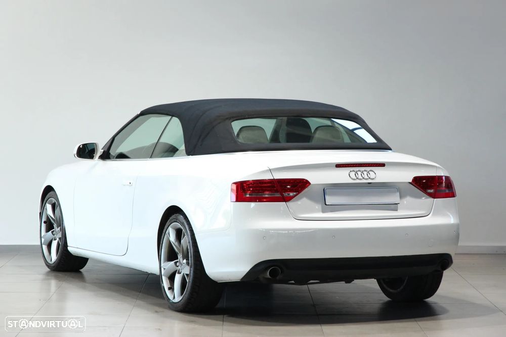 Audi A5 Cabrio 2.0 TDi S-line - 4