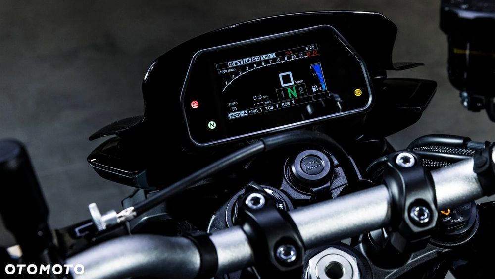 Yamaha MT - 8