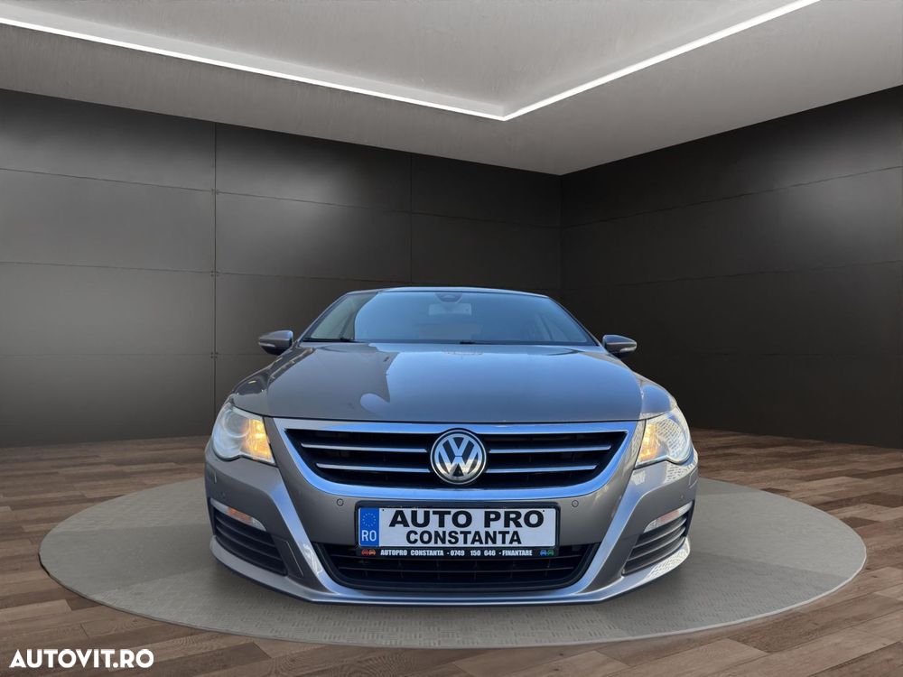 Volkswagen Passat CC - 16