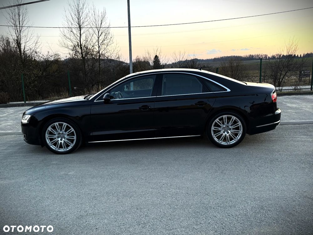 Audi A8 4.2 TDI DPF (clean diesel) quattro tiptronic - 35