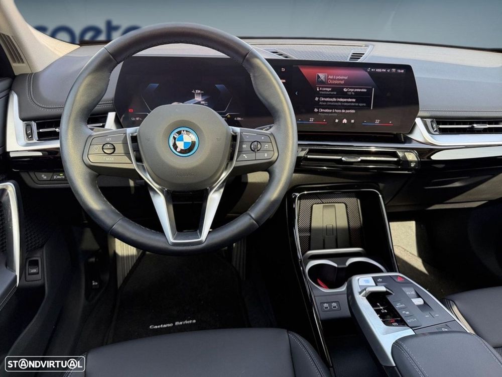 BMW iX1 eDrive20 xLine - 12