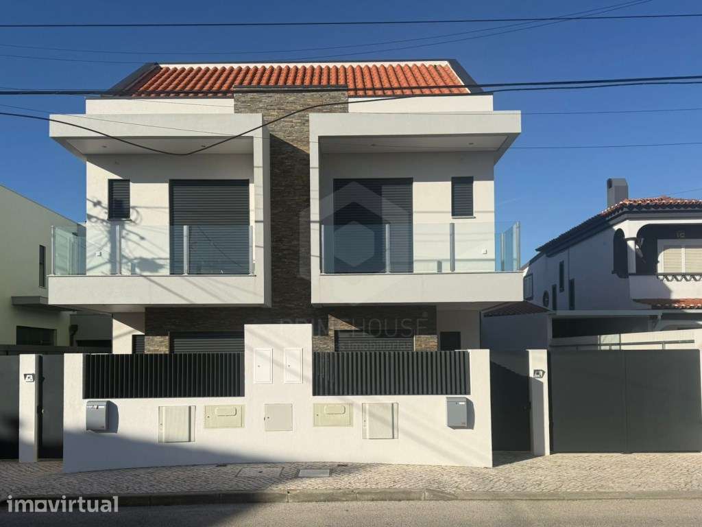 Moradia Geminada T3 com garagem Quinta do Conde - Grande imagem: 2/15