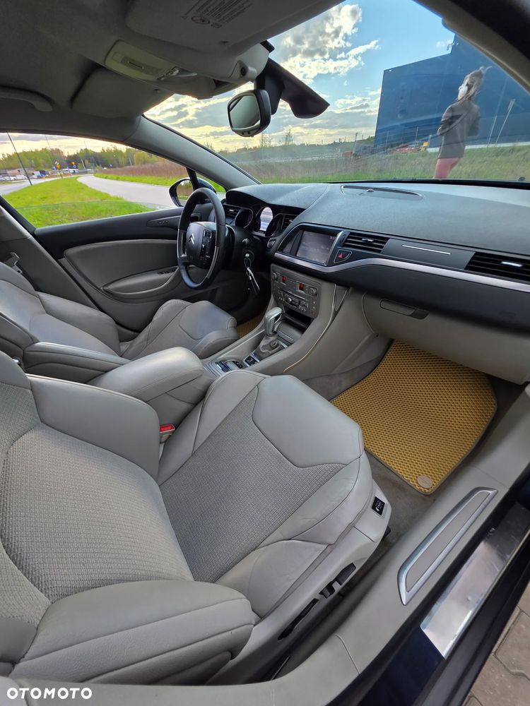 Citroën C5 2.2 HDi Exclusive - 26