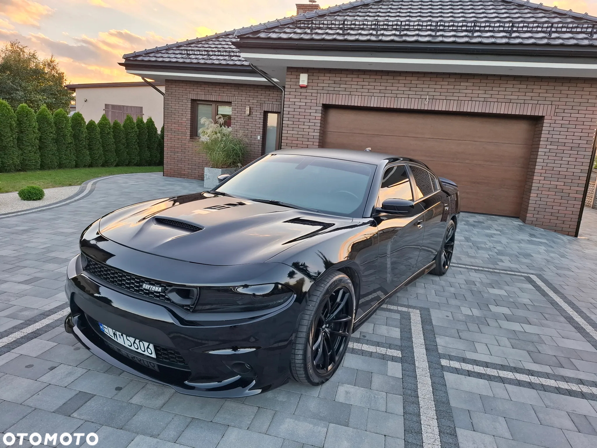 Dodge Charger 6.4 Scat Pack - 4