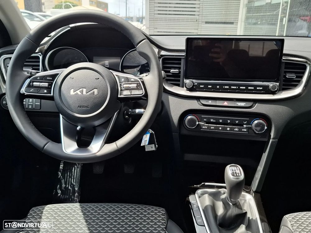 Kia XCeed 1.0 T-GDI Drive - 11
