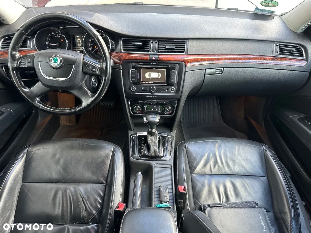 Skoda Superb 2.0 TDI Platinum DSG - 22