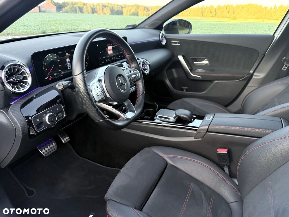 Mercedes-Benz Klasa A 200 4-Matic AMG Line 8G-DCT - 11