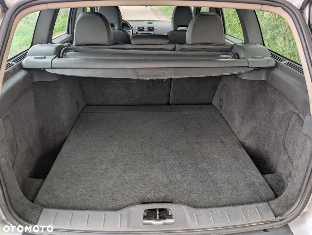 Volvo V50 2.0D - 6