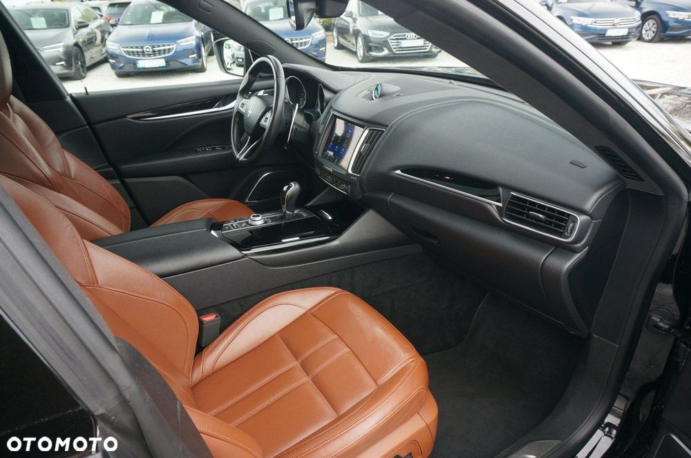 Maserati Levante - 28