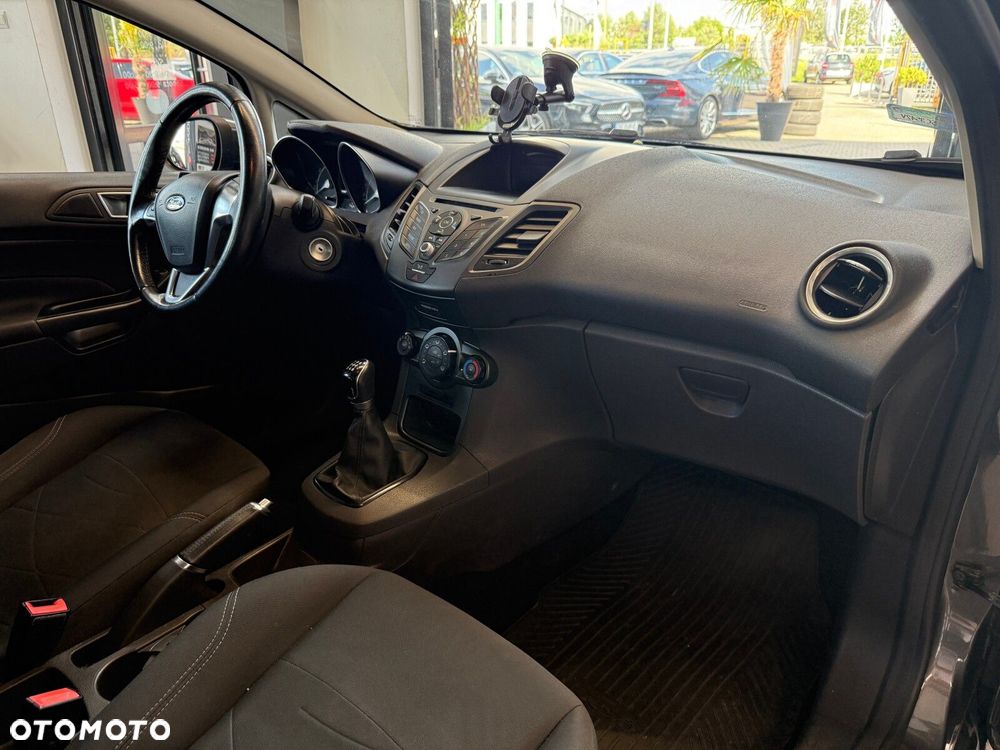 Ford Fiesta - 16