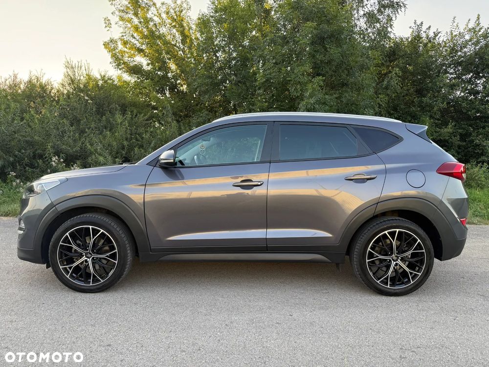 Hyundai Tucson 1.7 CRDI BlueDrive Comfort 2WD - 11
