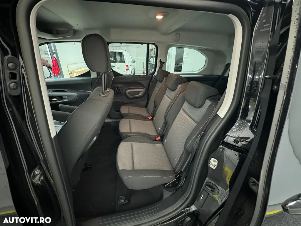 Toyota Proace City Verso 136 CP 50 kWh L2 6+1 Family - 23