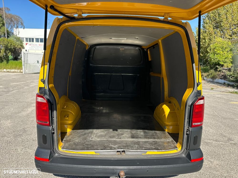 VW Transporter 2.0 TDi - 17