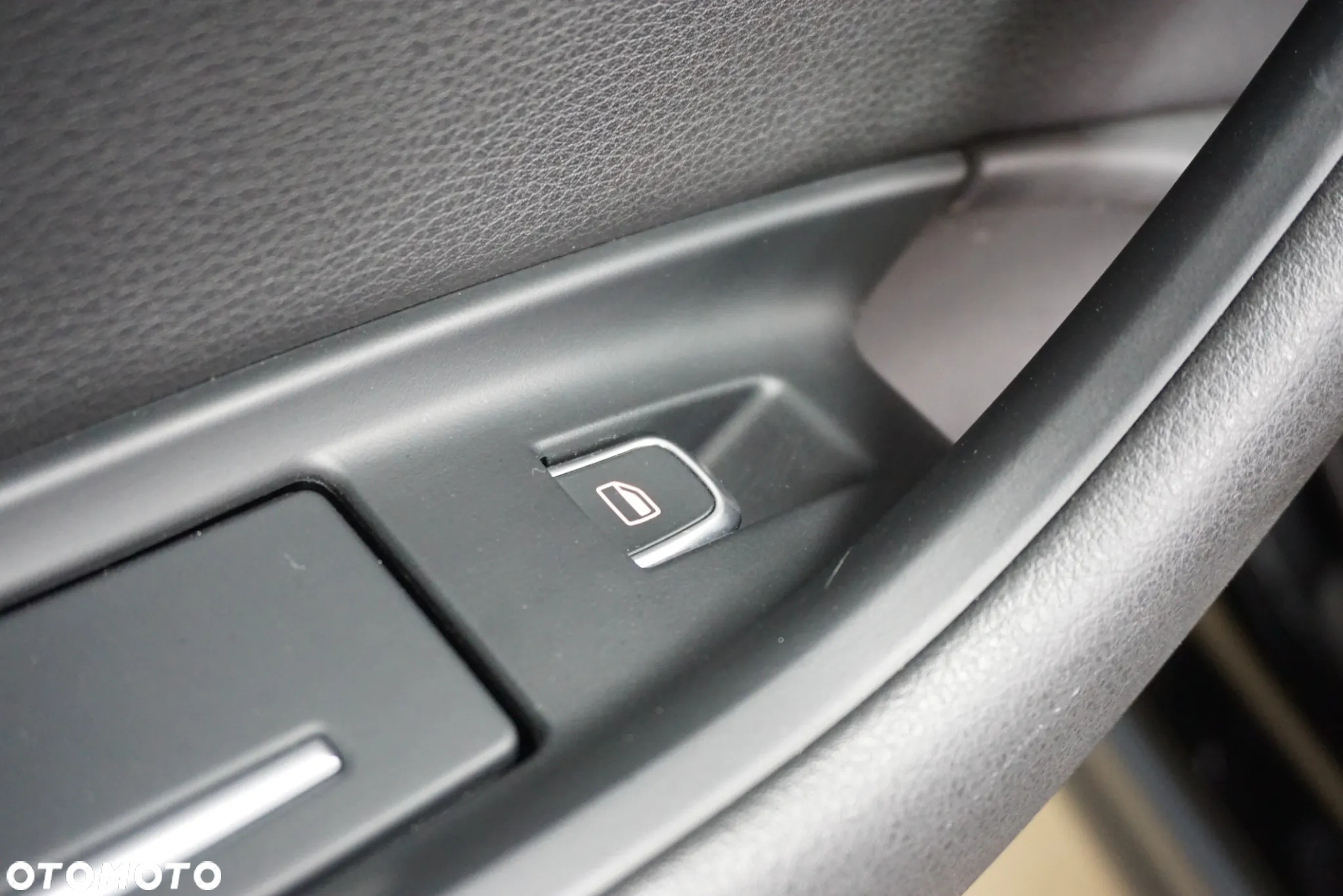 Audi A6 Avant 3.0 TDI quattro S tronic - 22