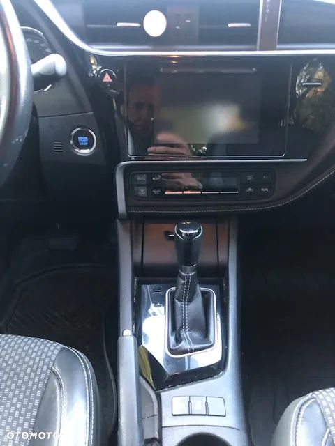 Toyota Corolla 1.6 Prestige MS - 12