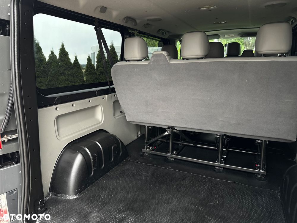 Renault Trafic - 18