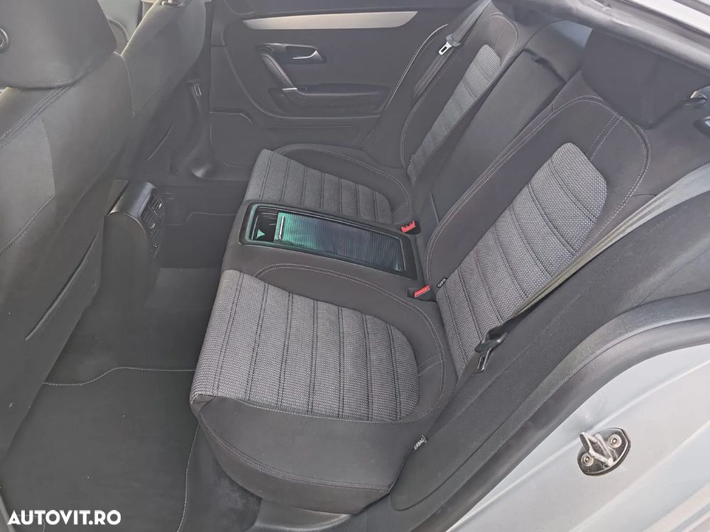 Volkswagen Passat CC - 13