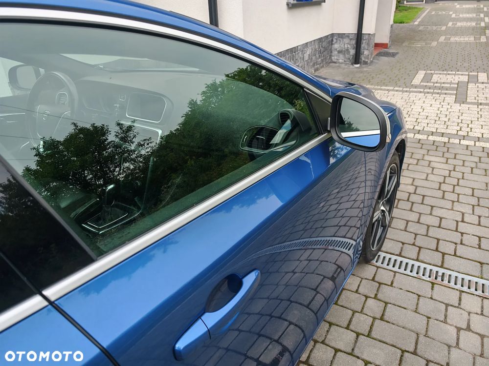 Volvo V40 D2 Drive-E SCR R-Design Momentum - 22