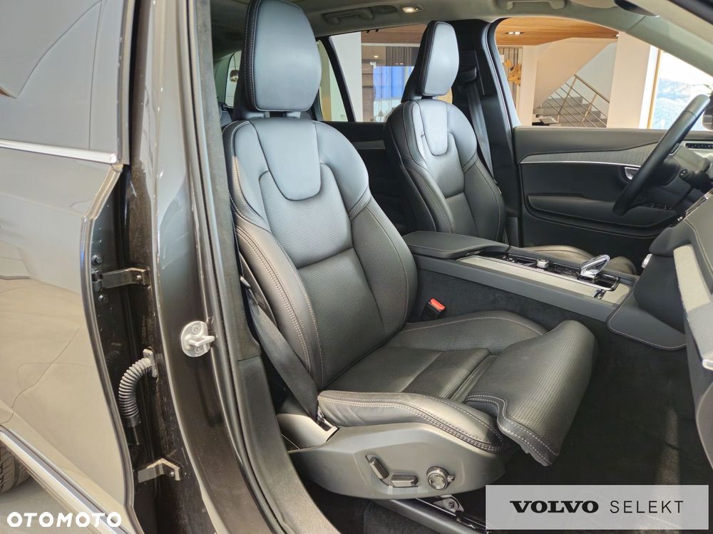 Volvo XC 90 - 30