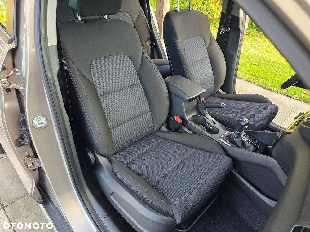 Hyundai Tucson ver-1-7-crdi-bluedrive-classic-2wd-dct - 24