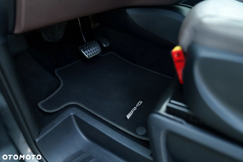 Mercedes-Benz Klasa V 300 d 9G-Tronic - 7