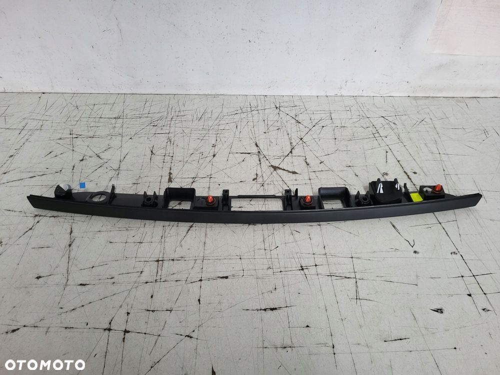 listwa blenda klapy tył bagażnika mercedes c 204 - 4