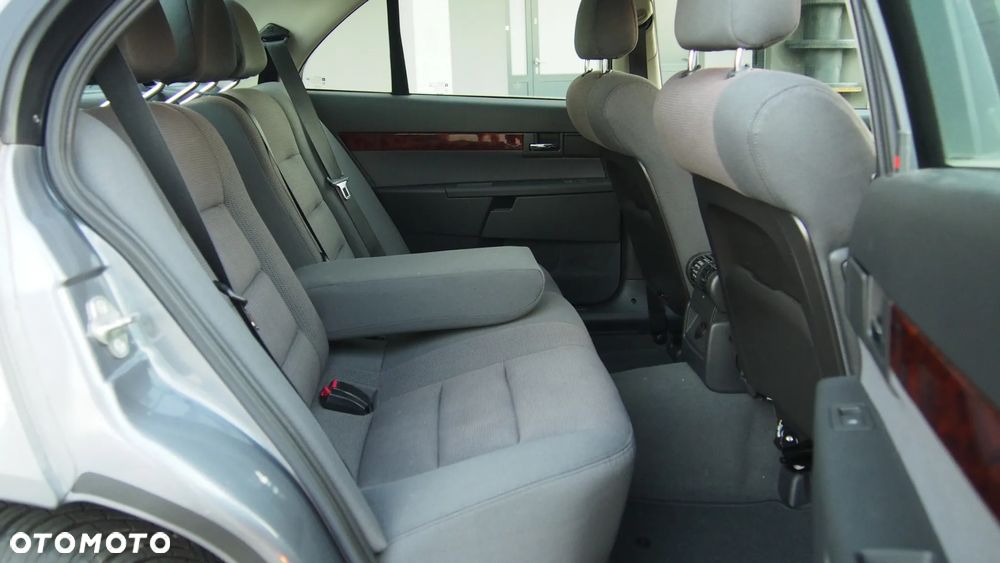 Opel Omega 2.2 Elegance - 16