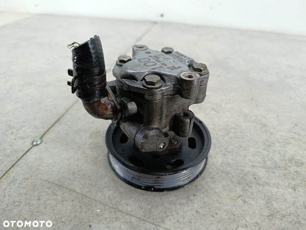 POMPA WSPOMAGANIA VW GOLF IV 1J0422154A KYB 1.9 TDI - 8