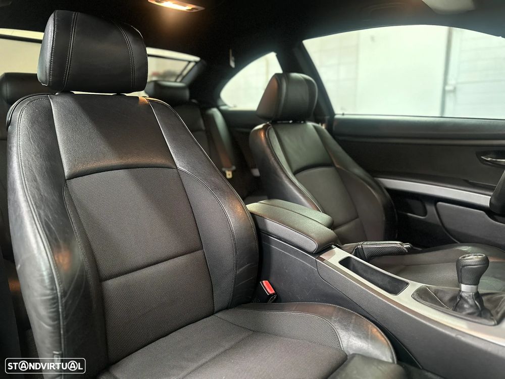 BMW 320 d Coupe - 22