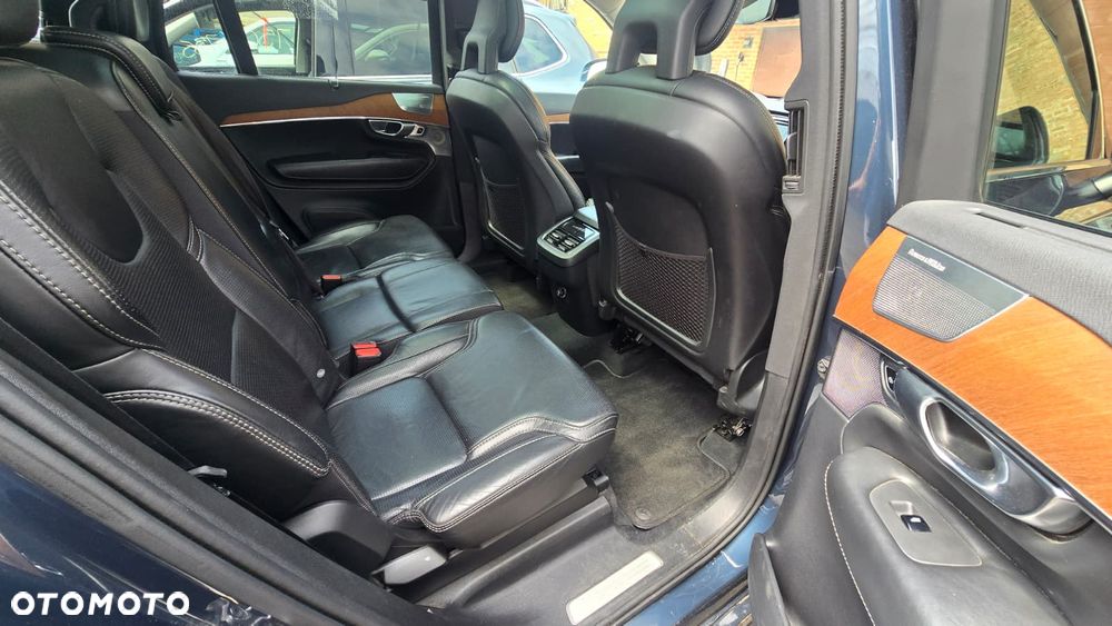 Volvo XC 90 - 16